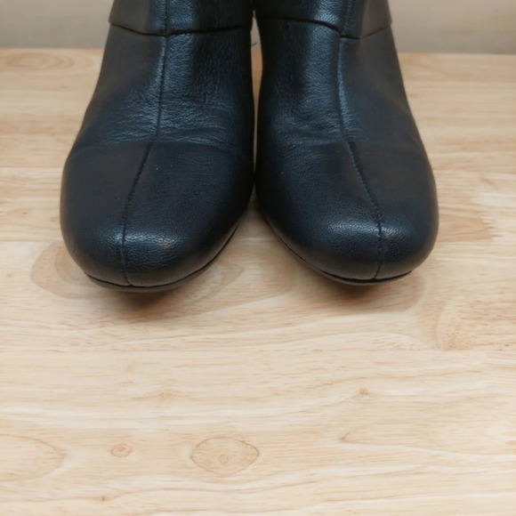 Clarks size 9 ankle zip block heel boots booties black leather - Picture 6 of 14